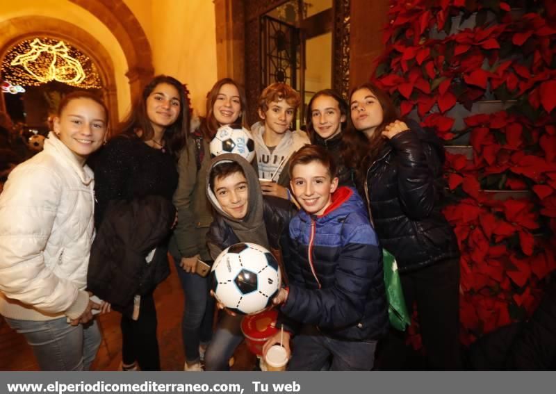 El Cartero Real recogió las ilusiones de los niños de Castellón