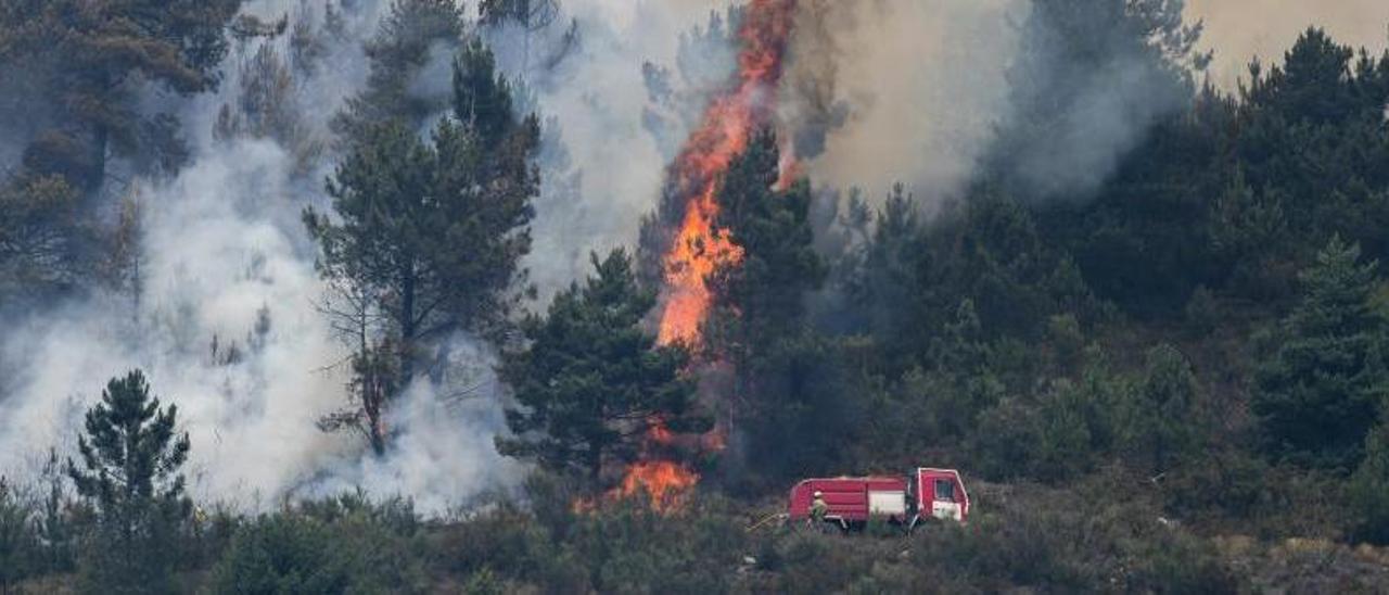 Incendio en O Courel.  | // EFE