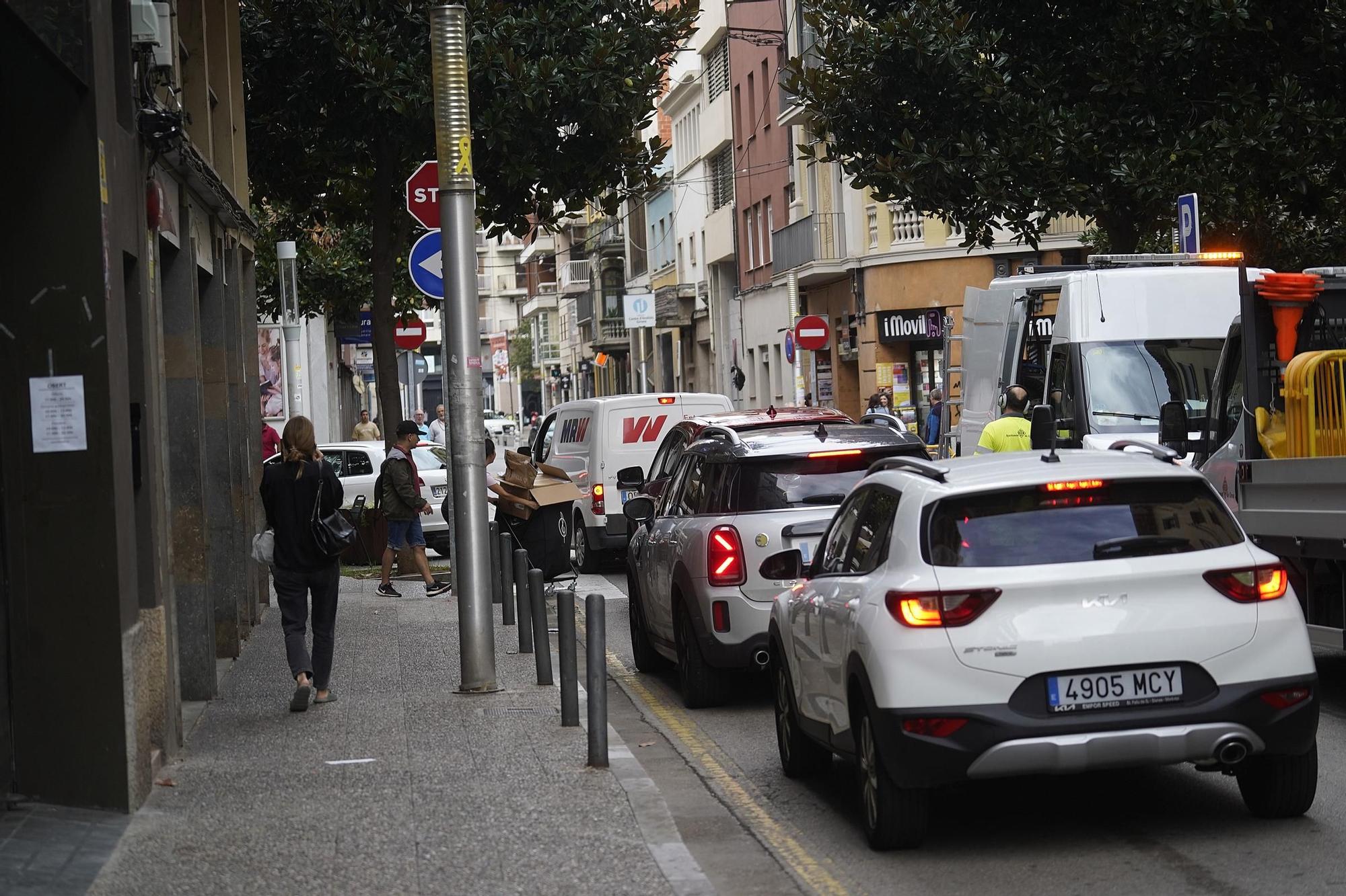 El tall del carrer de la Salle provoca cues a Girona