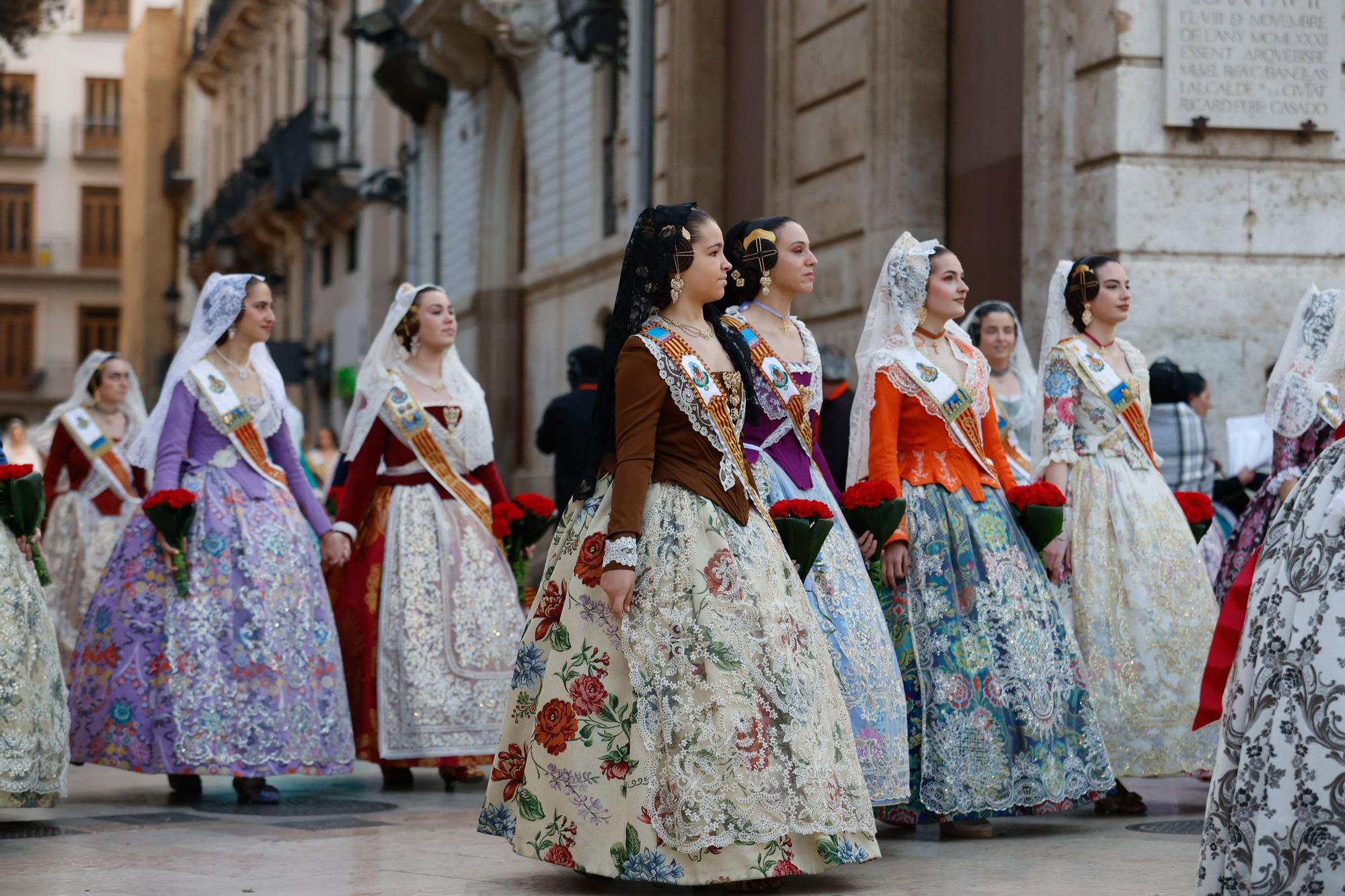 Búscate en el primer día de la Ofrenda en la calle San Vicente entre las 18:00 y las 19:00