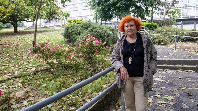 Consuelo Vallina, en el parque del Campillín, en Oviedo, la pasada semana. | | DAVID CABO