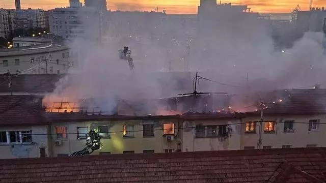 Un incendio en el barrio de Miguel Hernández de Alicante