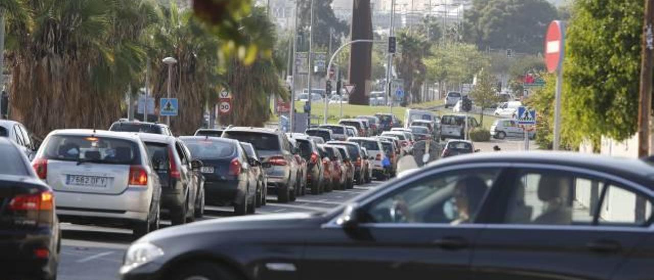 La falta de la Vía Parque sale cara en hora punta