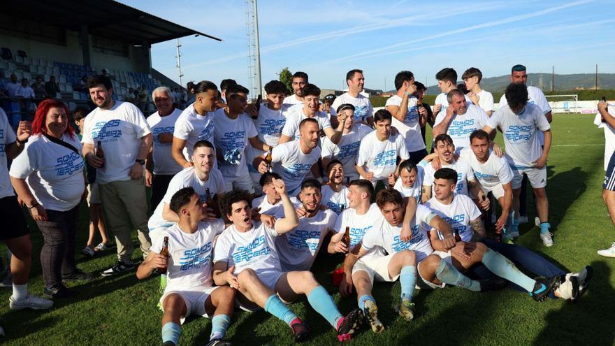 El Villalonga celebra su regreso a Tercera