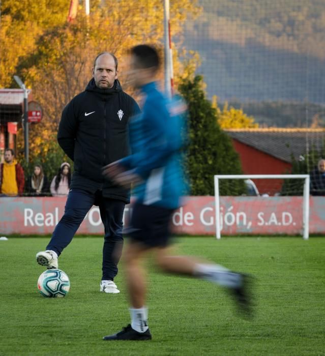 Entrenamiento del Sporting en Mareo.