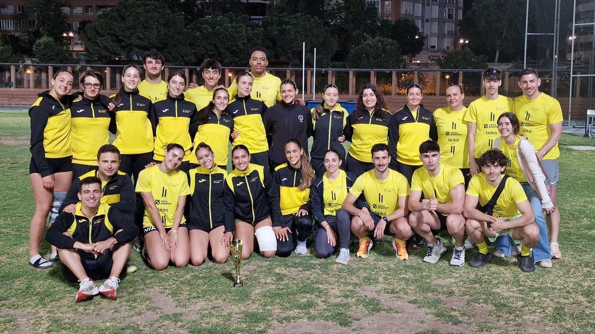 Los dos equipos del club "groguet" en el Autonómico