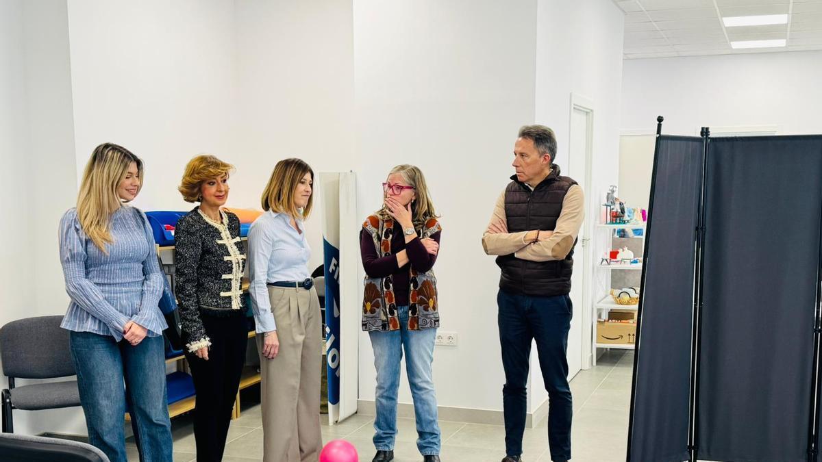 Visita de parte de la Corporación Municipal a la nueva sede de AFILOR.