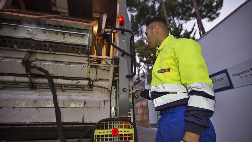 La oposición acusa a Calvià de &quot;penalizar&quot; los pisos turísticos