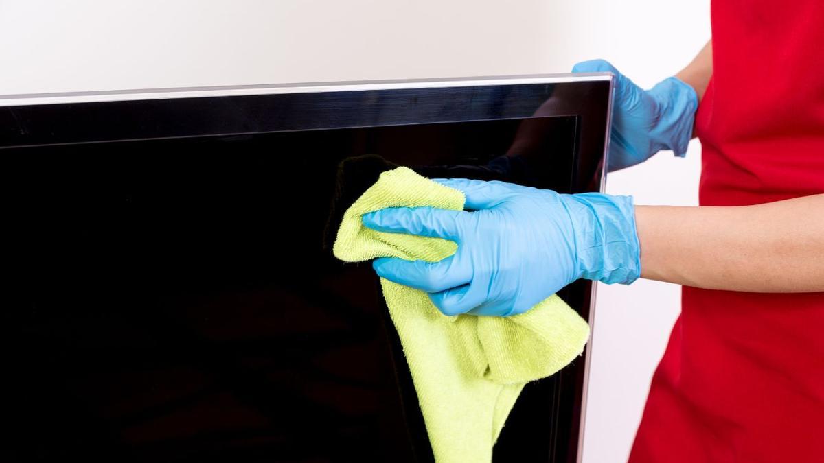 No más manchas: cómo limpiar ventanas correctamente - Regio®
