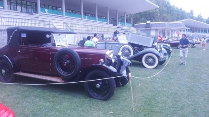 VII Concurso Internacional Elegancia de coches antiguos