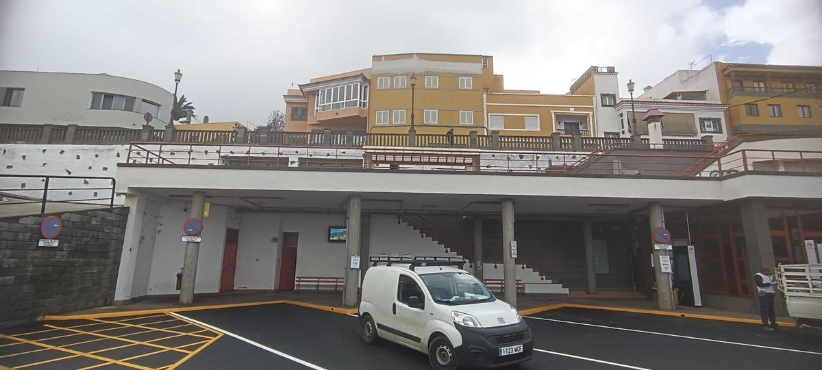 Imagen de la parada de Firgas tras la intervención.