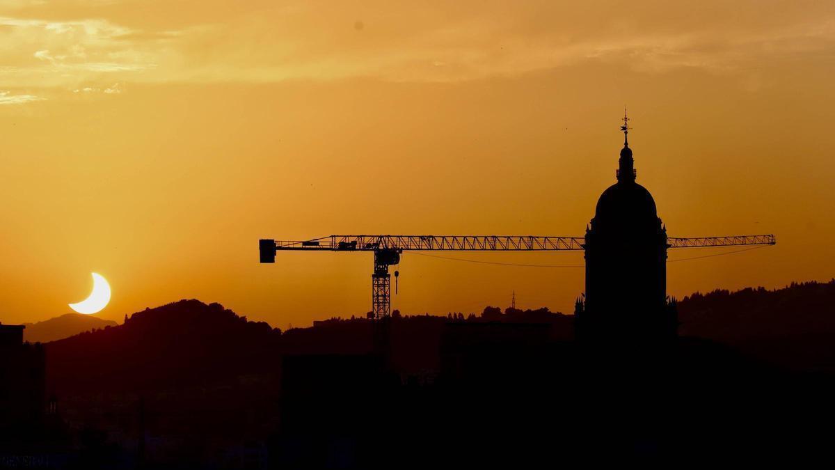 El eclipse solar en Málaga capital