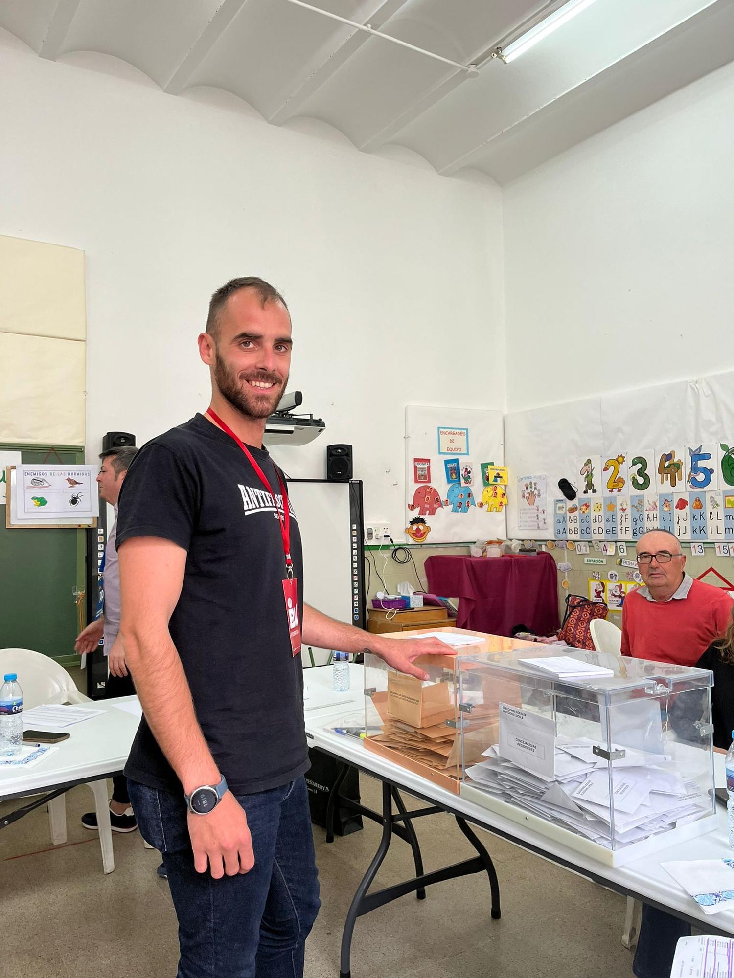 Vicente Portolés, alcalde y candidato de EUPV en Villar del Arzobispo