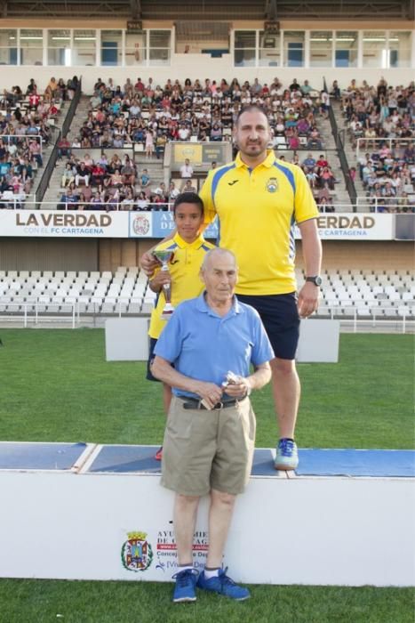 Clausura de la liga local de fútbol base de Cartag