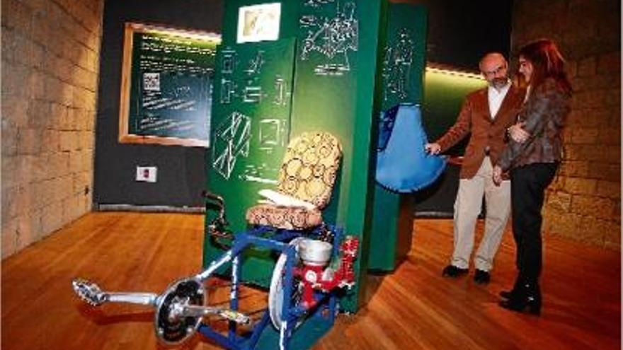 Un dels aparells amb pedals que salven milers de vides als països en desenvolupament.