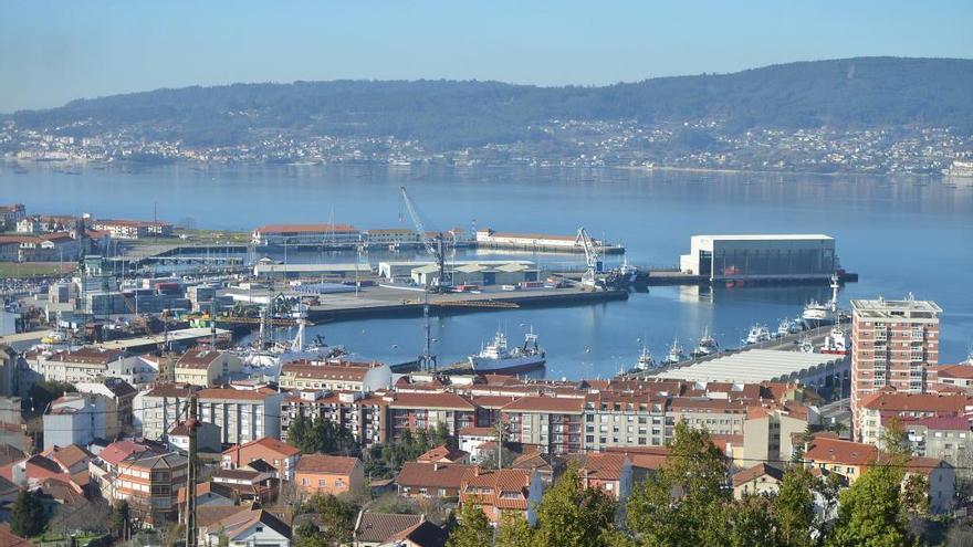 Una vista del puerto de Marín.