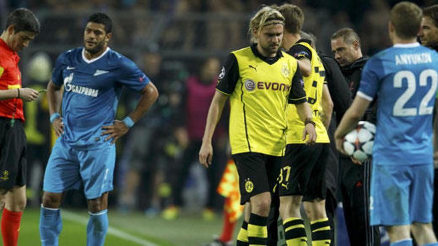 El Dortmund cae ante el Zenit pero pasa a cuartos