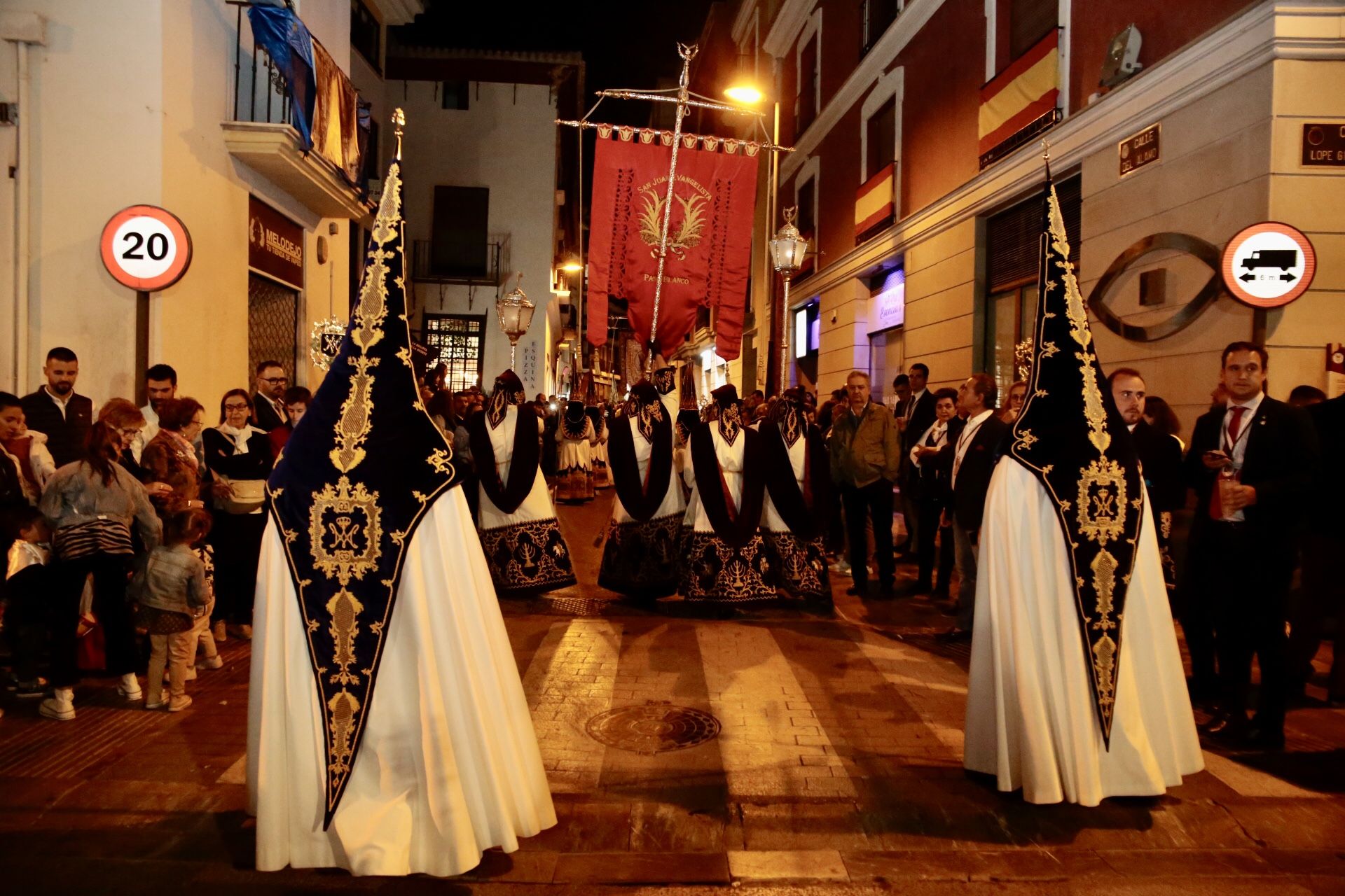 Las mejores fotos de la Peregrinación y los cortejos religiosos de la Santa Misa en Lorca