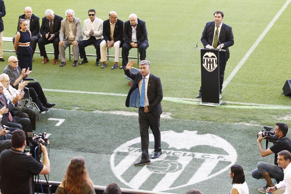 El Valencia rinde homenaje a sus socios más fieles