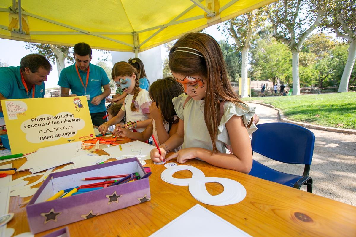 Fiesta solidaria de EL PERIÓDICO en favor de Aprenem Autisme en el Zoo de Barcelona