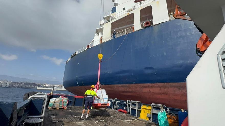 Así funciona el ‘servicio a domicilio’ de los barcos fondeados en el Puerto de Las Palmas