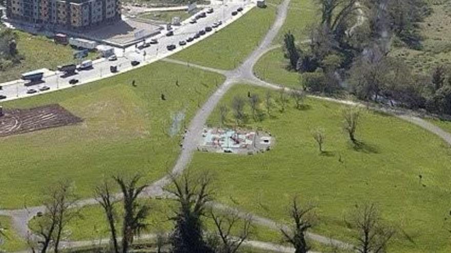 Una imagen aérea de La Barquerina, en Villaviciosa. | LNE