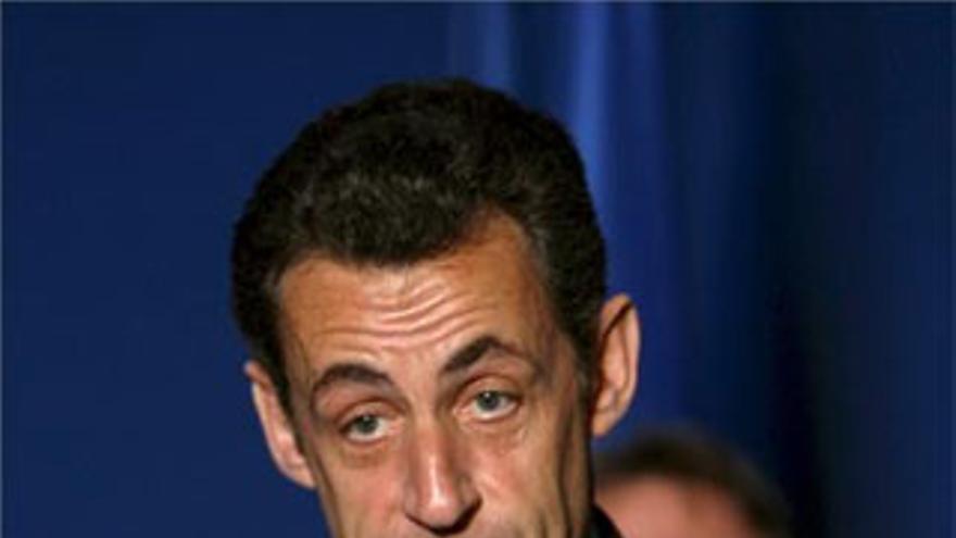 Sarkozy: &quot;Habrá que derivar responsabilidades del caso de Société Générale&quot;