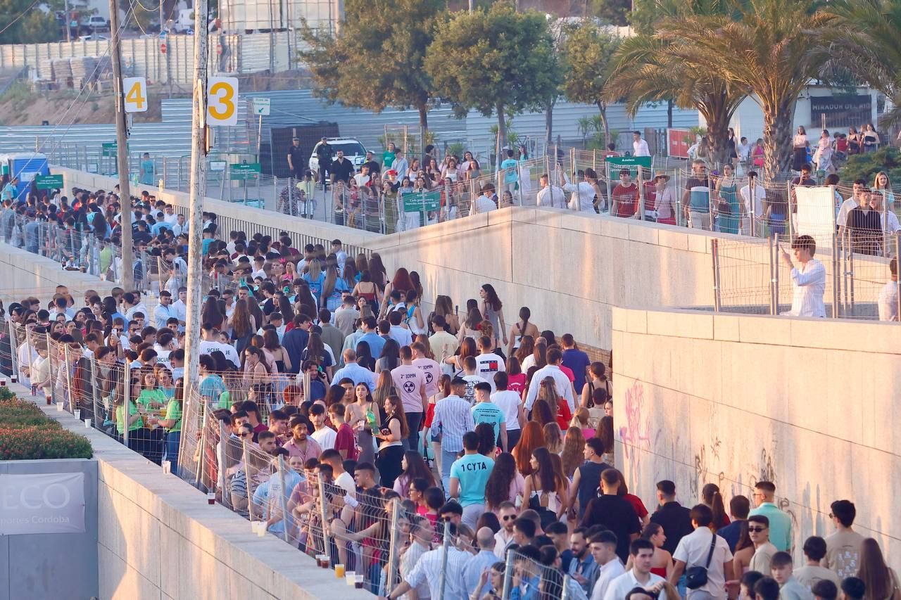 Botellón multitudinario en el miércoles de Feria
