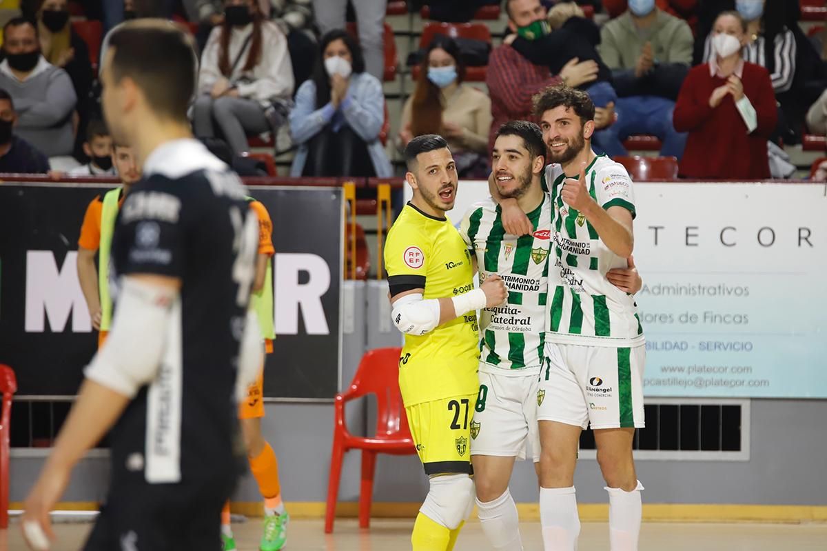 Las imágenes de la victoria del Córdoba Futsal ante el Burela