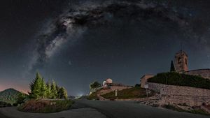 Castelltallat sota la Via Làctia David Boixo 100x70 01   còpia