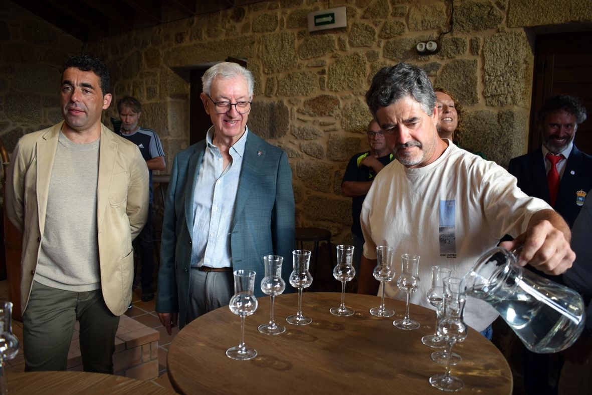 Un momento de la celebración de la fiesta de la caña y la anguila celebrada en Valga.