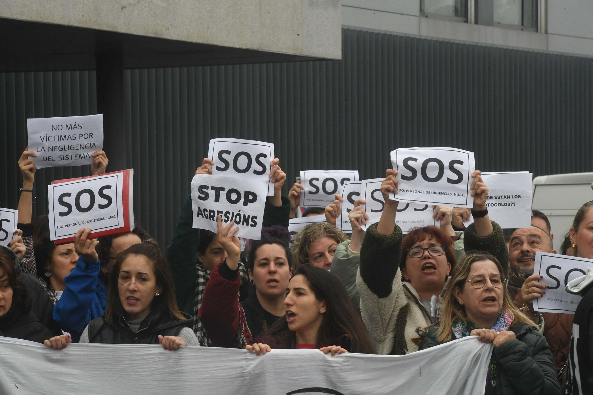 Protesta en el Chuac por agresiones a personal sanitario