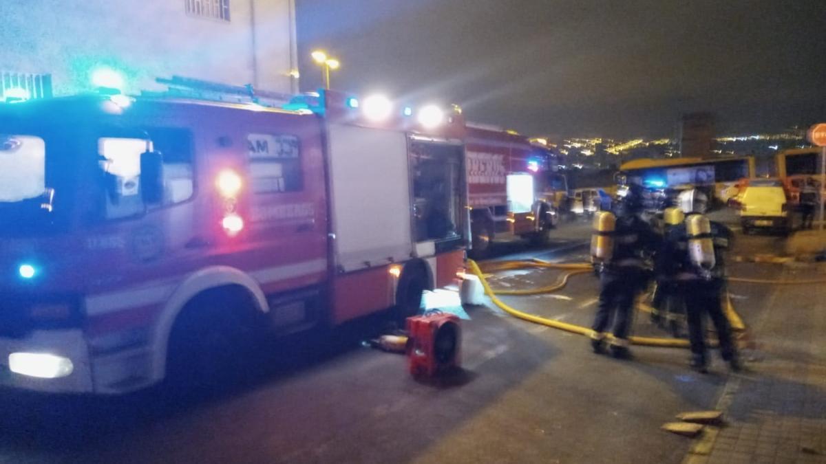 Incendio en una nave de El Sebadal