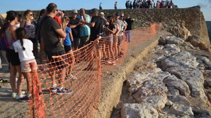 La visita realizada al castillo de Guardamar.