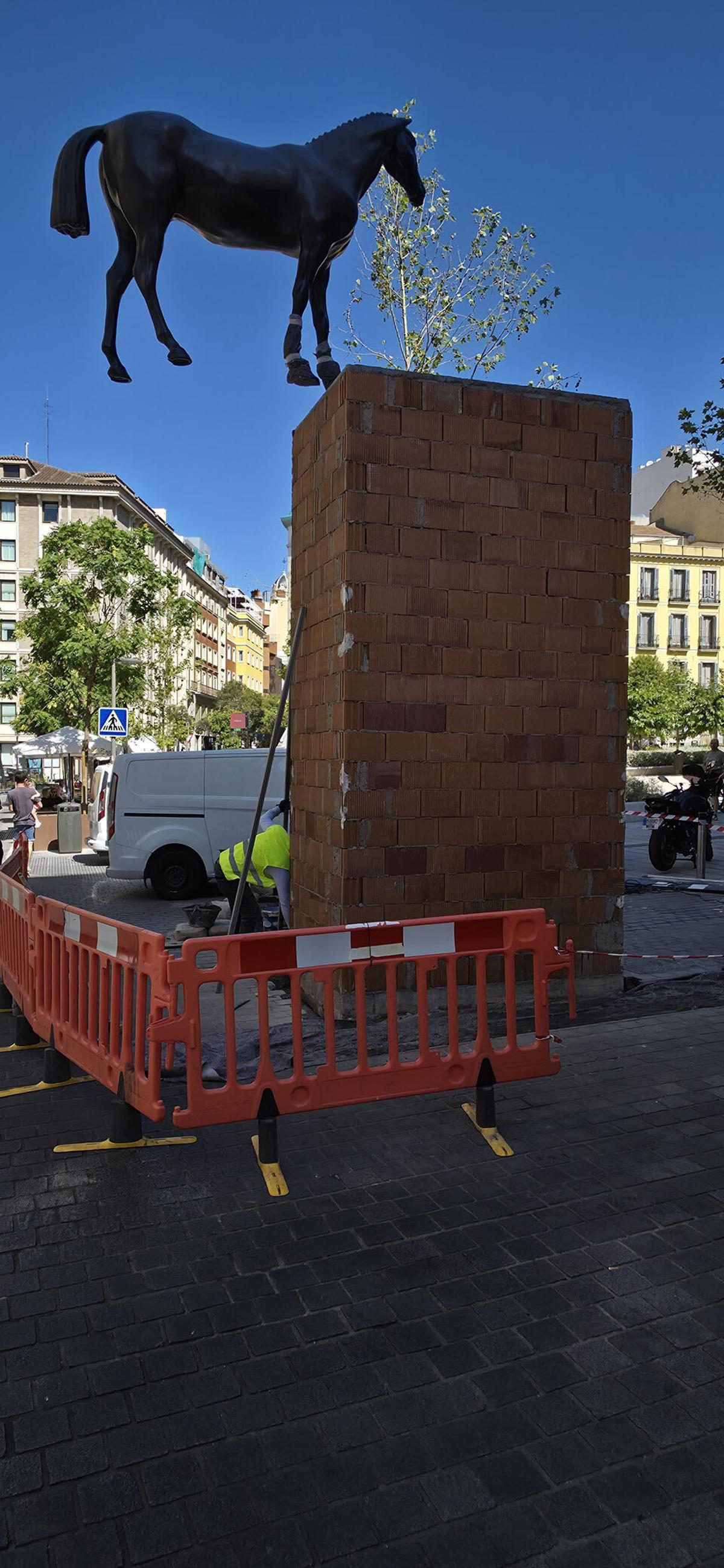 La obra ha sido financiada por el hotel Thompson de Madrid