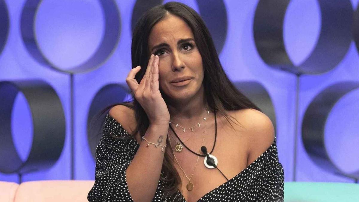 Anabel Pantoja, cada vez más distante de su primo