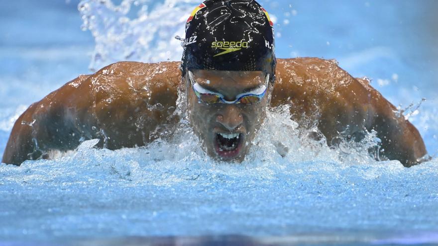 Hugo González se mete en las semifinales de los 100 metros espalda