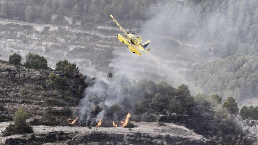 Declarado un incendio en la Font Vella-Beniardà