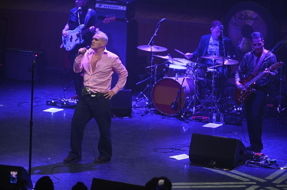 EN IMÁGENES | Concierto de Morrissey en la sala Mozart del Auditorio de Zaragoza