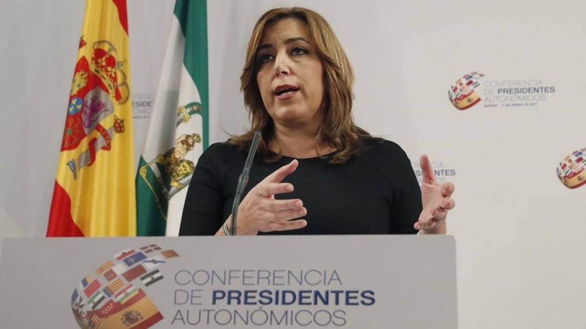 La presidenta andaluza, Susana Díaz, en la rueda de prensa que ha ofrecido al término de la conferencia de presidentes.