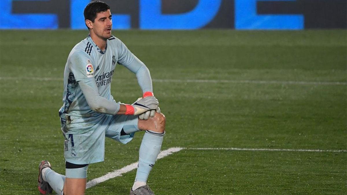 Courtois prolonga las quejas de Zidane en Pamplona