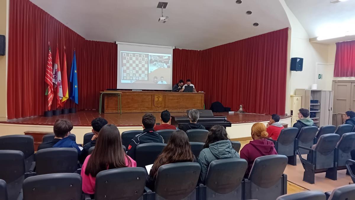 Retransmisión de la final del torneo de ajedrez del IES Universidad Laboral