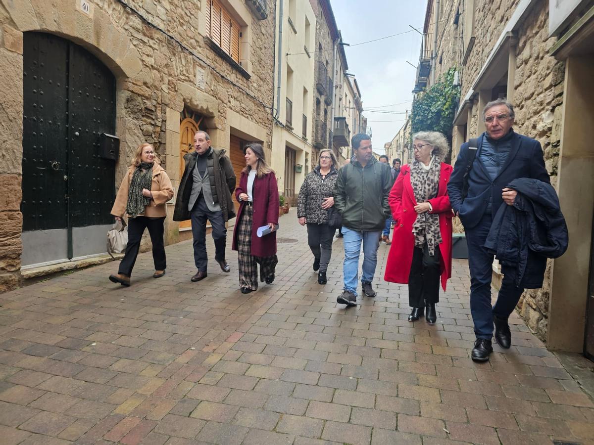 Les autoritats, durant l’acte institucional d’inauguració de la ruta de memòria