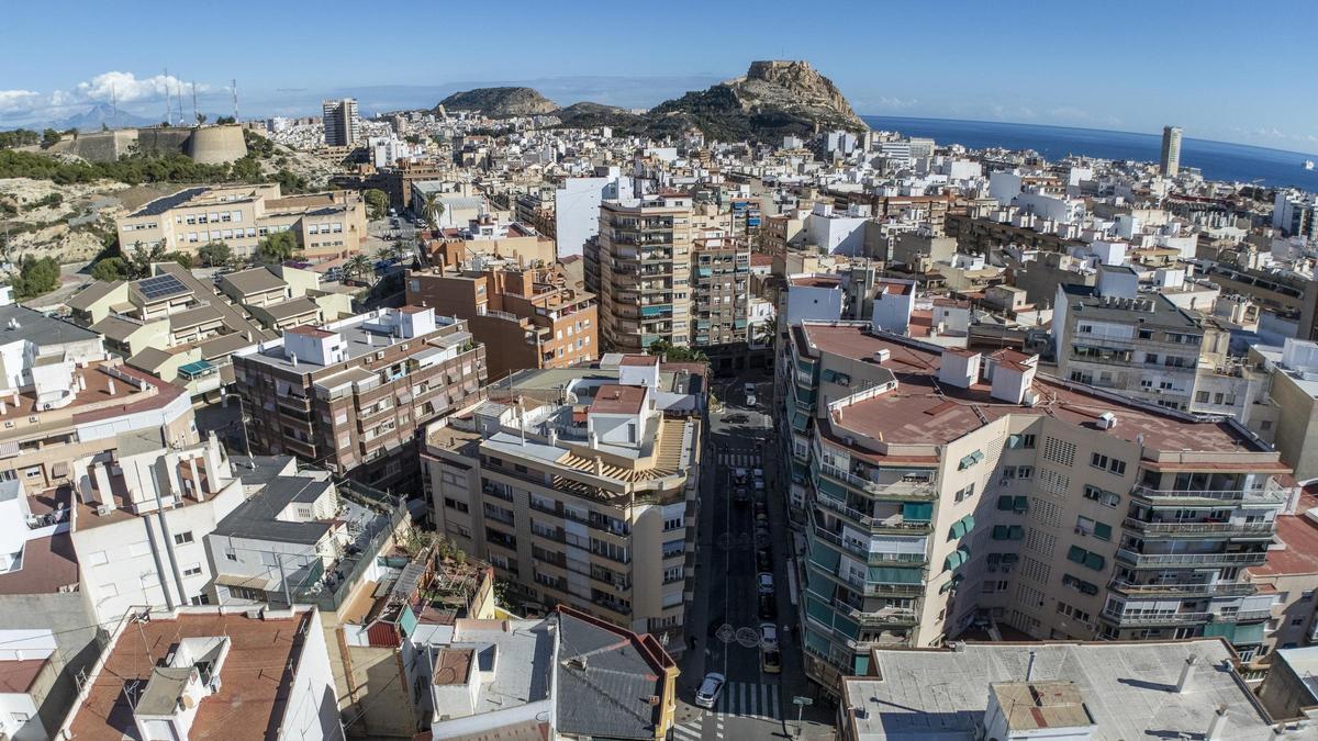 Vídeo | Así es la calle Pintor Gisbert de Alicante en "La calle es nuestra"