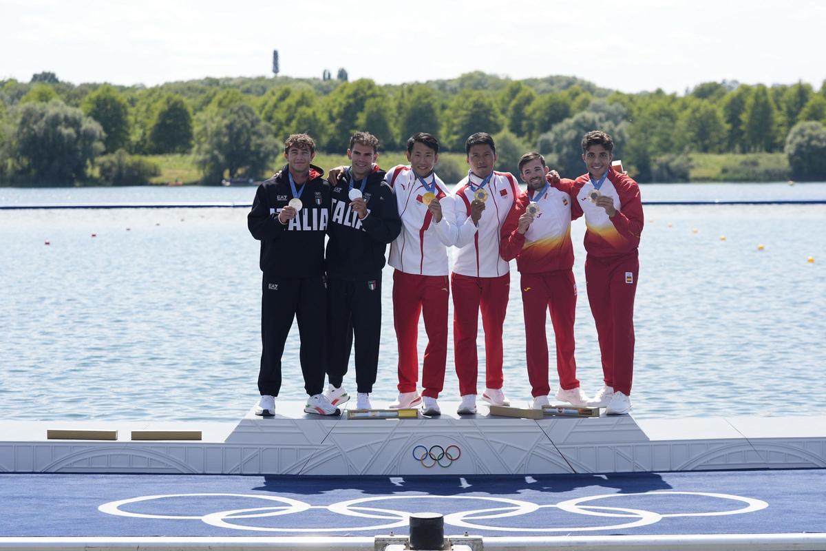 Joan Antoni Moreno y Marcus Cooper, medallas de bronce en C2 500 y K4 500