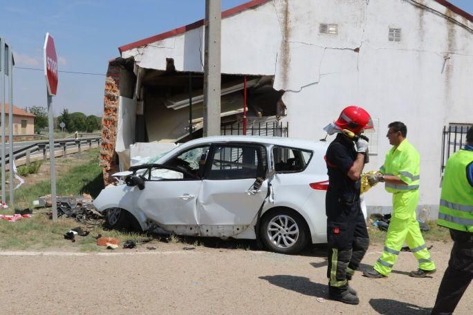 Dos fallecidos en un accidente en Coreses (Zamora)