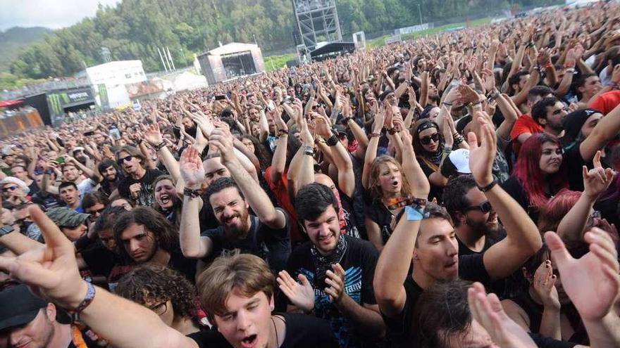 Asistentes al Resurrection Fest, en Viveiro, el pasado 7 de julio.