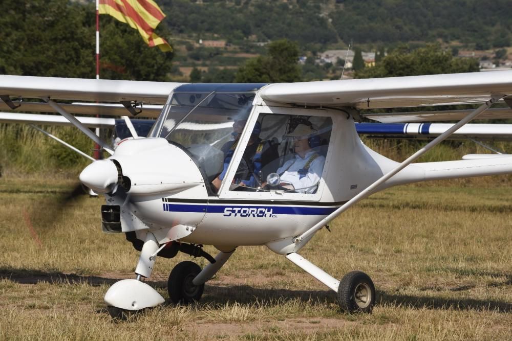 El camp de vol El Prat de Moià estrena una nova pista asfaltada