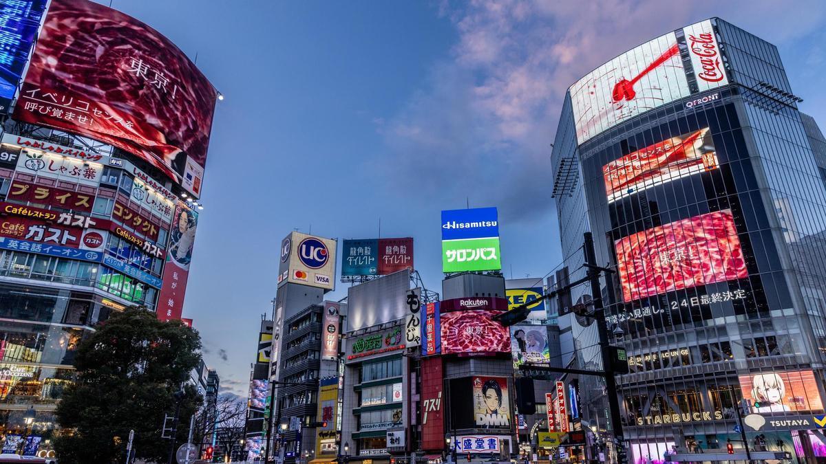 Cruce de Shibuya (Tokio) con imágenes de lonchas de jamón en las pantallas, entre el 20 de enero y el 3 de febrero pasados.