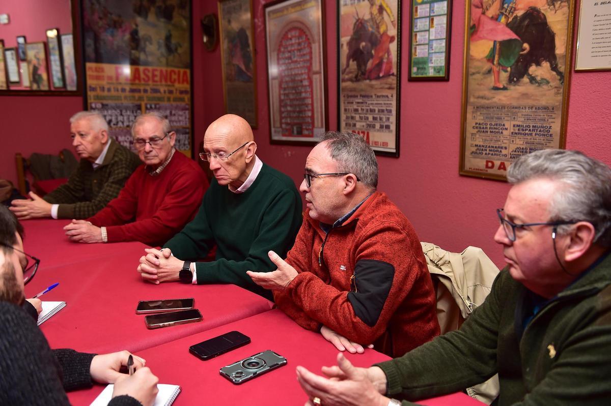 Avepla y el MSU reclaman un hospital universitario y una comisaría de categoría A en Plasencia.